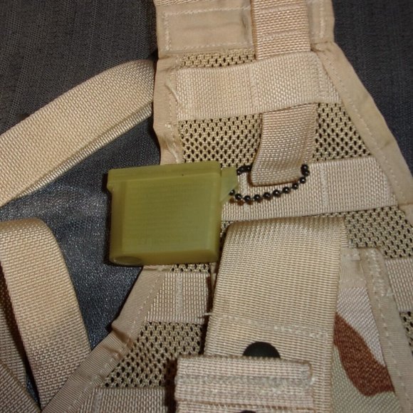 DCU DESERT CAMO FLC LBE LBV LOAD BEARING VEST w/COMBAT TACTICAL POUCHES EC 1241 - Picture 12 of 12